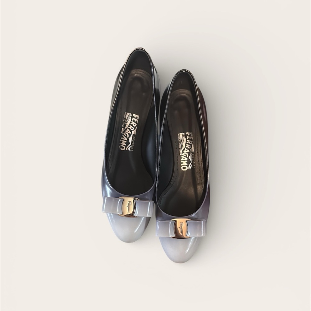 Salvatore Ferragamo Blue-Black Ombré Flats